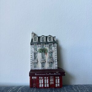 Dominique Gault Hand Painted Miniature Torre Eiffel